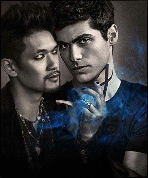 Malec season 2 Shadowhunters Tv Show, Shadowhunters The Mortal ...