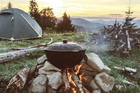 The Do’s and Don’ts of Open Fire Cooking - Camping Cooking