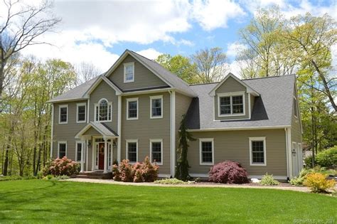 Hebron, CT Real Estate - Hebron Homes for Sale | realtor.com®