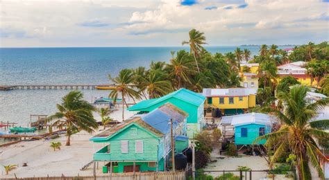 Experience the beautiful island of Caye Caulker in Belize