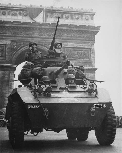 [Photo] M8 Greyhound armored car of US Army 102nd Cavalry ...