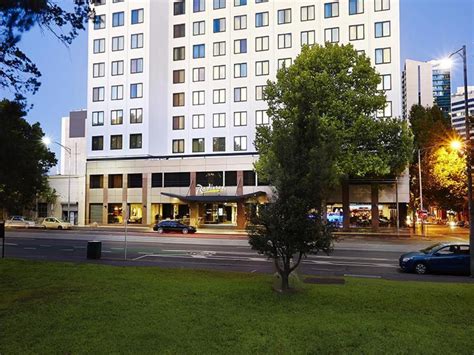 Best Price on Radisson On Flagstaff Gardens Melbourne (Radisson On Flagstaff Gardens Hotel) in ...