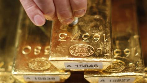 Germany wants its gold back — RT Business News