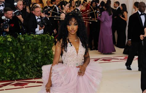 R&B Singer Sza Unveils NEW Face & Body - Surgery Suspected!! (Pics ...