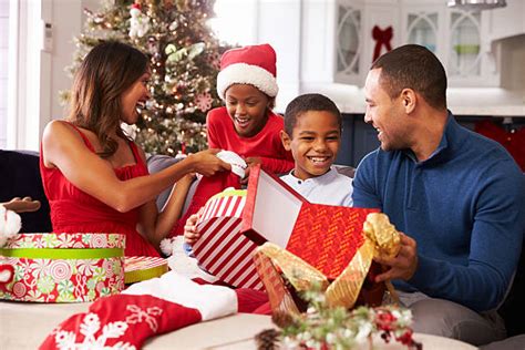 5,600+ Mom Opening Christmas Gifts Stock Photos, Pictures & Royalty-Free Images - iStock