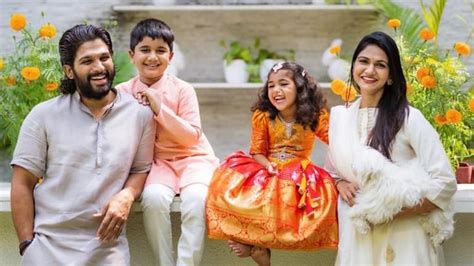 Allu Arjun celebrates Dussehra with wife Sneha and kids, shares ...