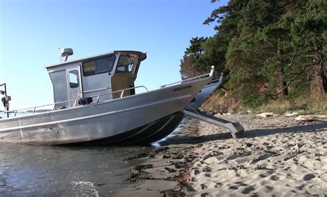 Beach Landings Are A Breeze With This Incredible Beach Crawler - VIDEO