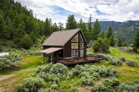 10 Incredible VRBO Rentals Near Yellowstone National Park