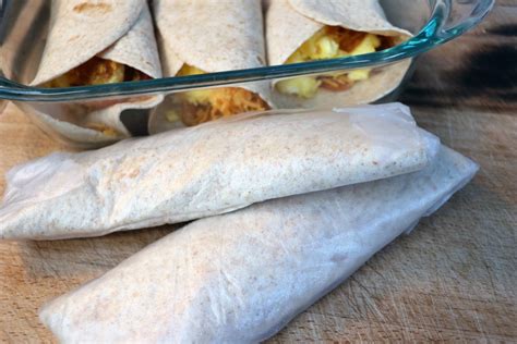 Low Carb Make Ahead Breakfast Burritos — The Coffee Mom