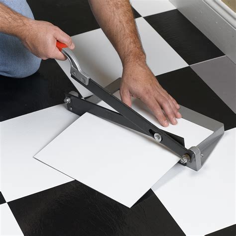 Quik-Cut Vinyl Tile Cutter - Roberts Consolidated