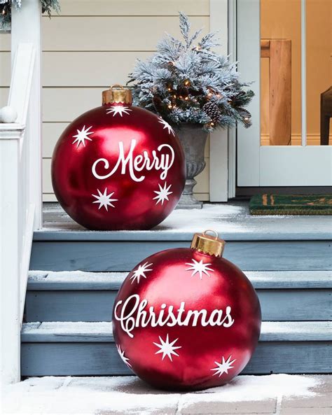 20 Chic Outdoor Christmas Decorations | Family Handyman