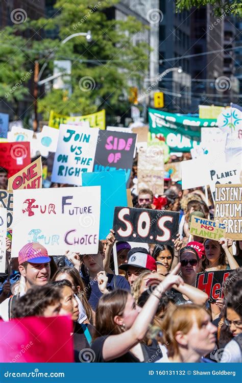 TORONTO, ONTARIO, CANADA - SEPTEMBER 27, 2019: `Fridays for Future ...