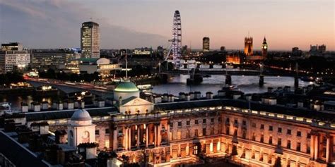 A Fresher's Guide To King's College London - Strand Campus | HuffPost UK