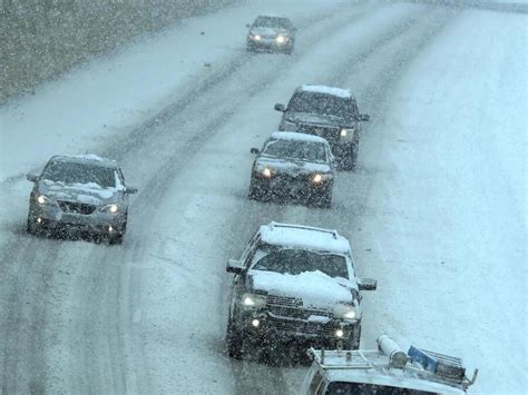 Winter storm hits southeast Michigan: Tracking snowfall totals