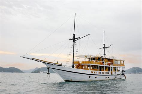 Kapal Phinisi VIP IX - Trusted Komodo Tour & Travel