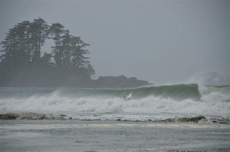 Ucluelet and Tofino in the storm – Chewy