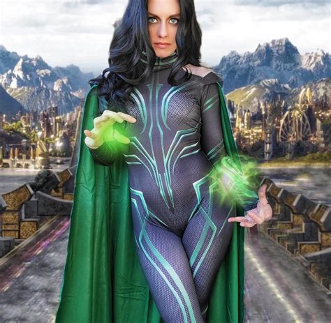 Hela Cosplay : r/cosplayers