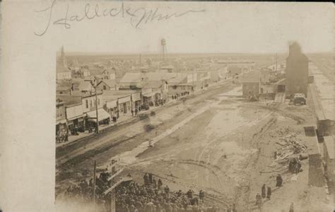 Aerial View of Town Hallock, MN Postcard