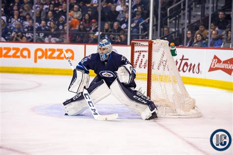 Winnipeg Jets goalie Connor Hellebuyck filed for arbitration – Illegal ...