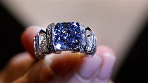 New Report Shares Secrets of Rare Blue Diamond’s History