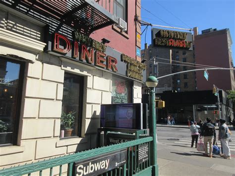 2022 Waverly Restaurant with Space Invader and Burger Tile… | Flickr