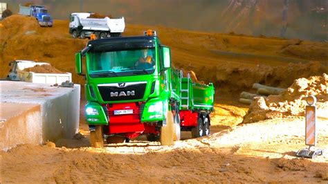 MOST SPECTACULAR RC MACHINES IN ACTION / MAN RC TIPPER TRUCK / VOLVO RC ...