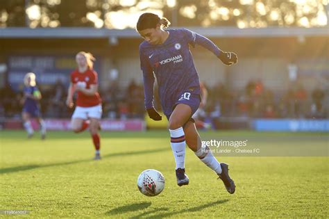 Sam Kerr of Chelsea runs with the ball during the Barclays FA Women's... | Women's soccer team ...