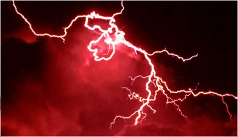 Red Lightning Wallpaper Gif - Haha Wallpaper