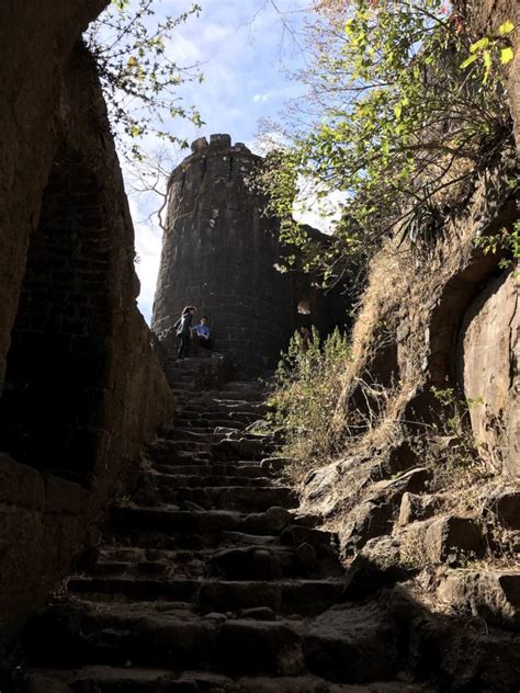 Visit Sinhagad Fort Day Trip from Pune and Cook a Marathi Meal with Story at Every Corner