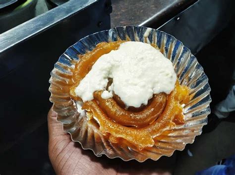 24 Famous Street Food Places in Old Delhi - Holidify