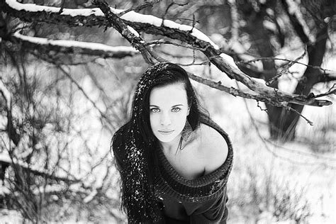 Snow portrait | Snow portraits, Snow portrait photography, Winter photo ...