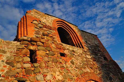 Vilnius, Old Castle by dcheeky on DeviantArt