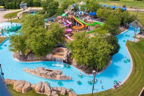 Plan Your Visit - Hurricane Harbor Rockford