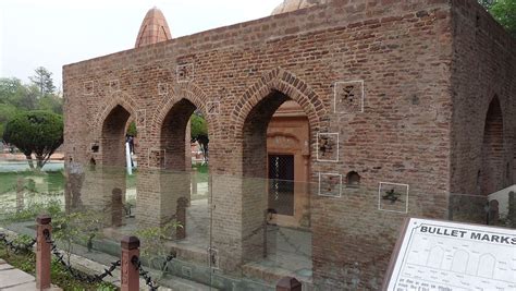 Jallianwala Bagh Amritsar, Images, Timings, History, Well @Holidify