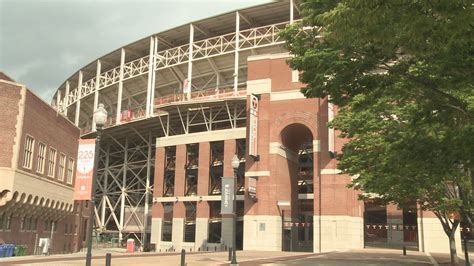 Two fans show up for "Let Them Play Rally" at Neyland Stadium Saturday | wbir.com