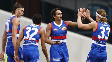 Western Bulldogs v North Melbourne: Scores, stats and news from AFL pre ...