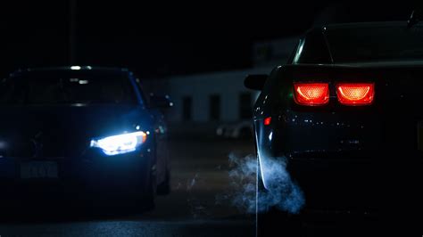 Download wallpaper 3840x2160 car, lights, night 4k uhd 16:9 hd background