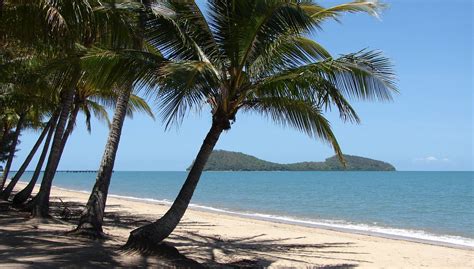 Palm Cove beach, Cairns, Australia - Ultimate guide (October 2024)