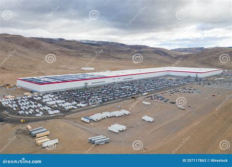 SPARKS, NEVADA, UNITED STATES - Dec 17, 2020: Tesla\'s Gigafactory ...