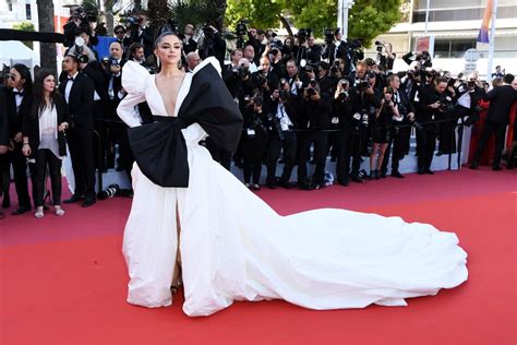 Deepika Padukone White Dress at Cannes 2019 | POPSUGAR Fashion