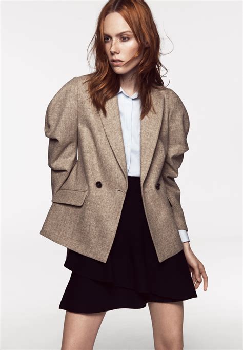 Iconic Blazers: See Zara's Chic Fall Outerwear – Fashion Gone Rogue