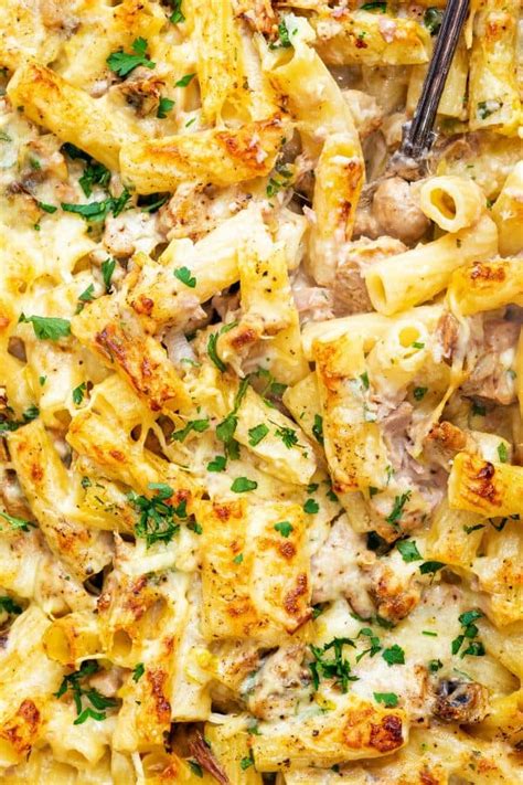 Easy Cheesy Tuna Pasta Bake - Supergolden Bakes