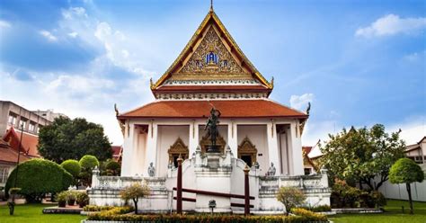 15 Top Places To Visit In Bangkok, Thailand