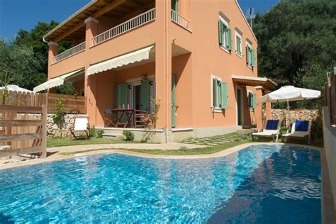 Barbati Beach Apartments in Barbati, Corfu | Greeka