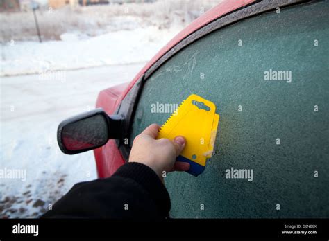 Frozen car window Stock Photo - Alamy