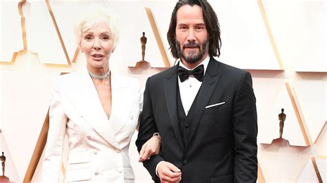 Keanu Reeves’s Mom Was Just Mistaken for His Girlfriend at the 2020 Oscars | Glamour