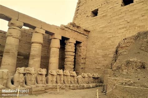 First Pylon of Karnak Temple - Madain Project (en)