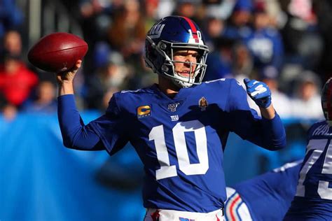 Is Eli Manning Overrated? (3 Reasons Why He Isn't)