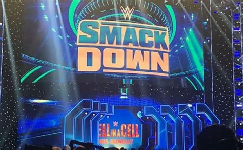 Photo: Brand new WWE SmackDown set revealed, further details on RAW set