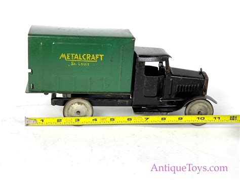 Metalcraft Pressed Steel Box Truck *SOLD* – AntiqueToys.com – Antique Toys for Sale